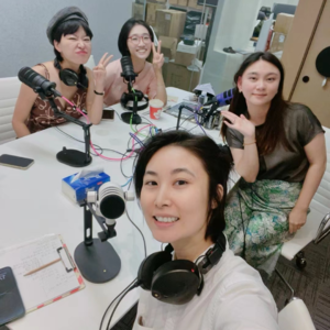 2. Girl's talk:走过好几个城市,搞钱还得看深圳