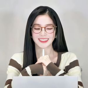 一盘红焖晓晓虾