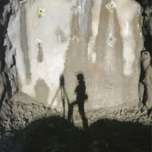 track 2 反差感绿老头的矿山工作，你别太酷了！