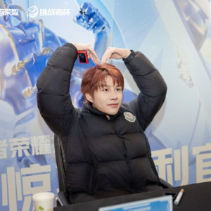 对话南京Hero久竞.小义：对于电竞选手，天赋、努力、运气哪个更重要？丨022