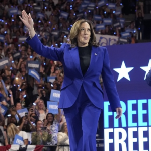 民主党全代会落幕，哈里斯正式接受总统候选人提名