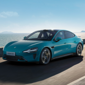 巨懂车101｜小米SU7的上市逆袭之旅，斩获金投赏两金一银一铜，聊聊“泼天富贵”背后的双重挑战～