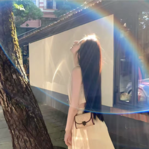 VOL307.他们还宜于谈情说爱，我们已到了恶语伤人的年纪。