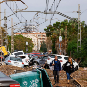 Sky News｜Teens stabbing, spain floods, party leader