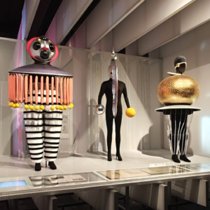 002. 假自我、真自我和我们所扮演的角色