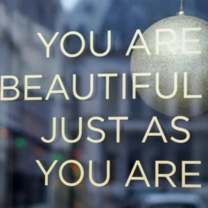 Vol.3 七月：身为女性，我和我的容貌焦虑