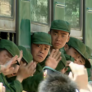 重温《士兵突击》——一切都从那辆绿皮火车开始