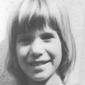 EP21 沉睡在木箱里的女孩