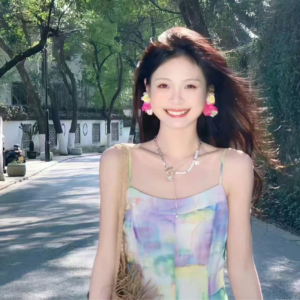 VOL327.人必须先说很多话，然后保持静默： 物物而不物于物，念念而不念于念。