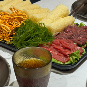 020 那就举杯共祝我们都有健康的肠道吧