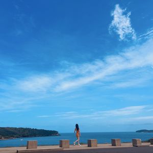 打个小伞