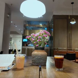 ᶜᵁᴾ⁰³⁰"梦是好的,但钱包是要紧的🌈 ◡̈♥︎两个人的奥斯汀读书会