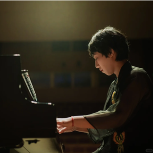 钢琴家史博阳和她的《折叠的时间》