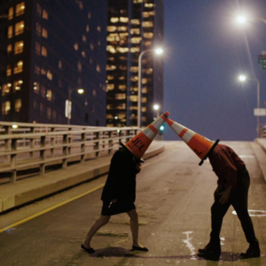 午夜散场后,我们一起在路上走了五公里