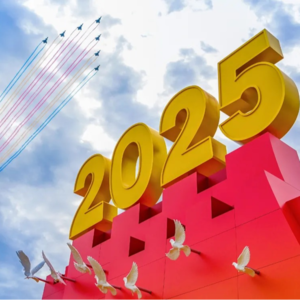 前瞻钱瞻 417. 93阅兵 装备迭代 跨域体系化智能化联合作战链路 ，看中国创新强国的未来