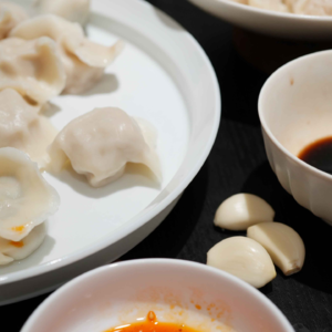 66. 圣诞节当然要吃苹果馅儿的饺子啦!