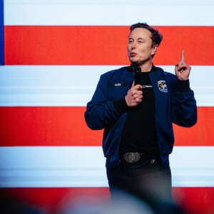 马斯克决定辞去政府效率部职务，特朗普：他早晚得回去经营公司