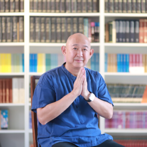 世界动荡，珍重！