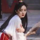 吃吃吃菠萝