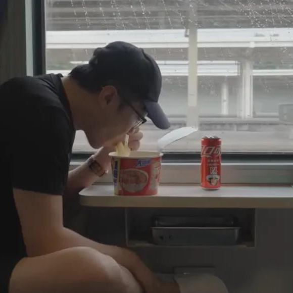 E143 负债一亿的王自如绿皮火车出差-风险投资中的“名股实债” E143 负债一亿的王自如绿皮火车出差-风险投资中的“名股实债”