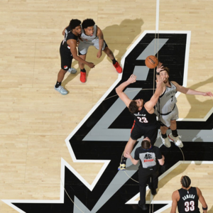 【马刺进步报告S03E70】知己知彼，开拓者球迷眼中与马刺的系列赛会是什么样？