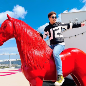 两个陈健 EP04-A：卡神不爱去米其林，却偏爱这家餐厅？陈生挑战世界最臭的荷兰鲱鱼，结果是……