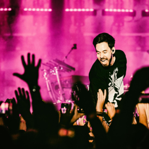 创伤之后的前行 麦克信田与永远的林肯公园