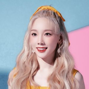 男人忙着塌房，女人忙着生存，迷人的大众文化为什么总在悄悄厌女？