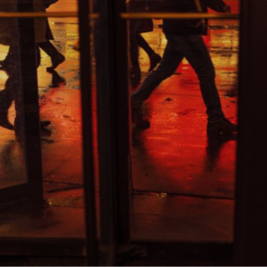 055.一些音乐总是会把我抓回那些个夏日黄昏里。【晚安电台】