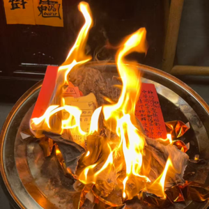 34. 人相处be like：别靠我这么近！别离我那么远！