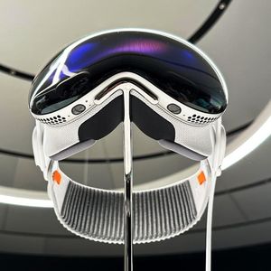 如果能首批抢到 Vision Pro，信男愿一生荤素搭配