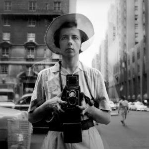 No.81-她从保姆到传奇摄影师，全凭这15万张神秘底片.....