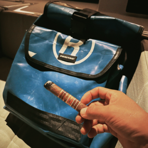 第82期：一个旧背包的故事｜在两任主人的肩上，环游世界