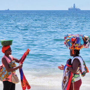 E86 中国人的搞钱“圣地”+贫富悬殊、生活魔幻的非洲国家:安哥拉