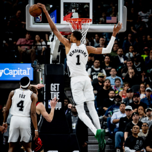 【马刺进步报告S03E63】41分16篮板算不算用比赛说话？聊文班冲MVP聊飞了，开始替东季奇鸣冤