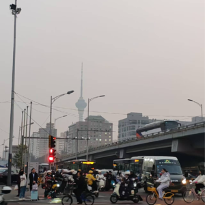 vol.36 记者节重提“媒体人转型”:跟着潮水上涨的方向!