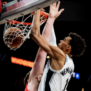 【马刺进步报告S02E16】盖帽+三分，NBA从来没人像文班亚马这样影响篮球