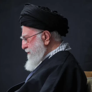 AI杀死了哈梅内伊：美以对伊朗“史诗之怒”行动引爆AI战争新门槛