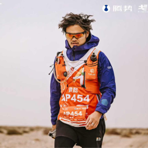10. 黑夜狂沙中的121公里：一位A+选手的荒野求生与执念消散