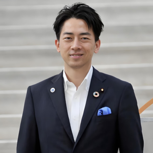 02.小泉进次郎 vs 高市早苗，85岁麻生太郎如何做局大翻盘？