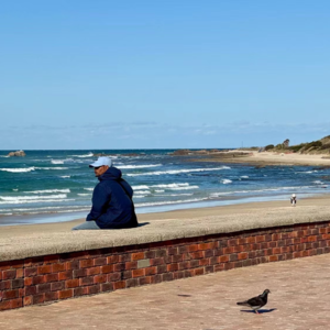 35岁前决定裸辞环游世界的人,望见海平线的另一面