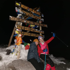 No. 2 我在非洲爬雪山