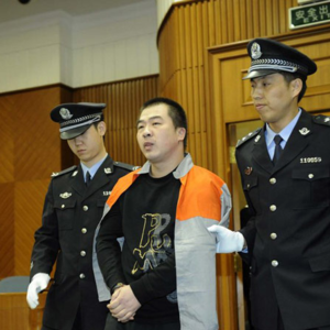 家是避风港还是地狱?揭开李磊灭门的黑暗心理