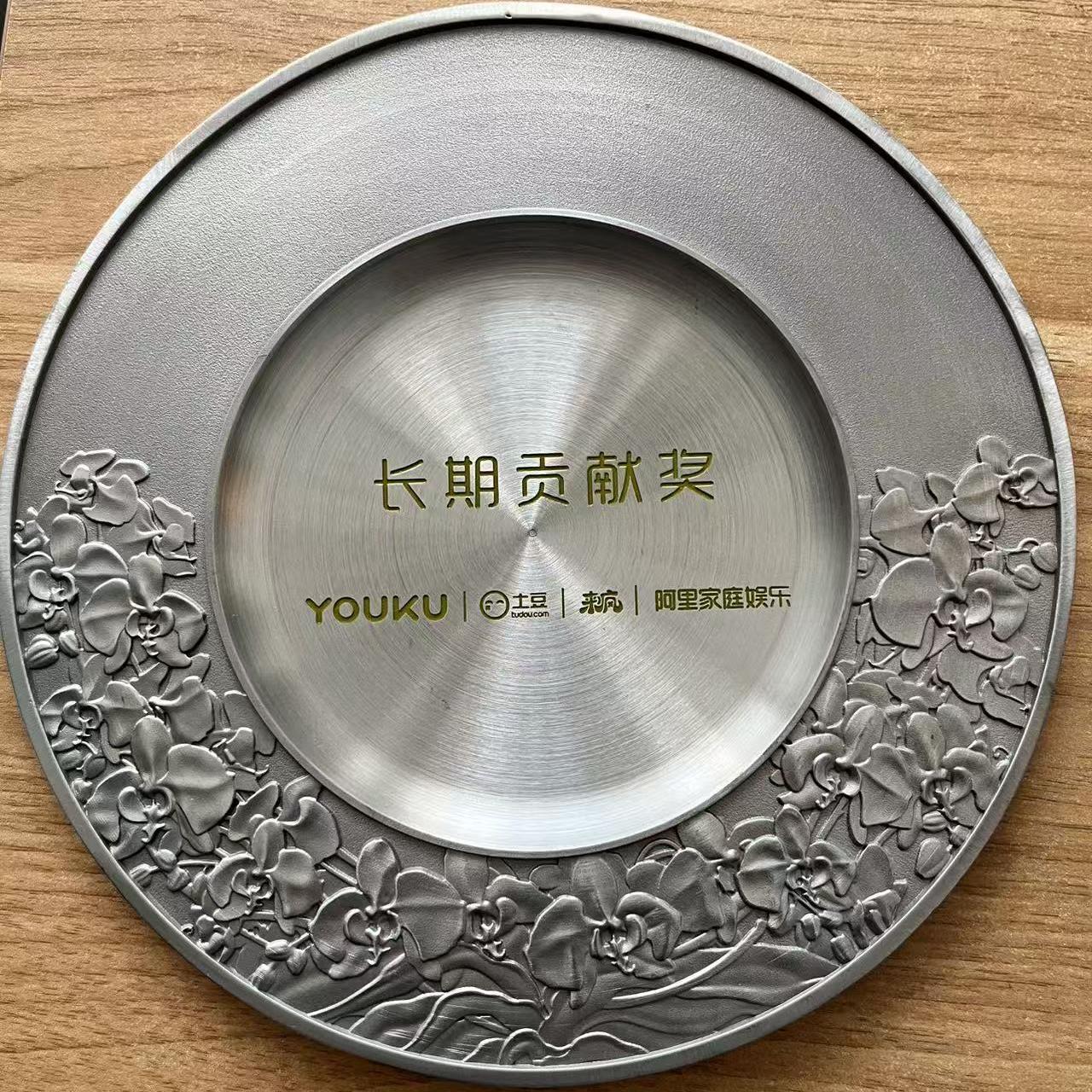 从买火影到抢佩奇:和冰哥聊聊视频网站的蛮荒时代 episode artwork