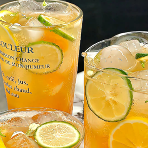 VOL477.夏天是个烦躁多事的季节,苦热会逼走人的理智。