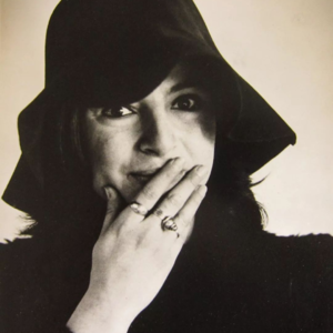 158 后极简主义艺术家 伊娃.黑塞