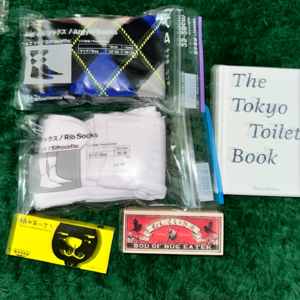 花心思挑礼物，祈求能送到对方心坎上