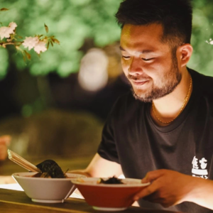 老陈和他的本色东西桥市集