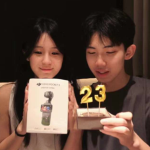 02面面 - 飞驰的恋爱进度条 如下