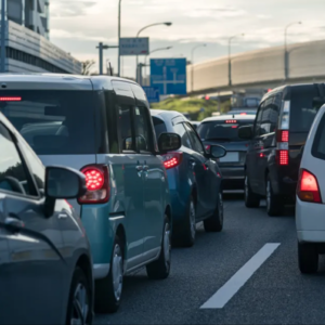 一坐电动汽车就晕，不能全怪司机